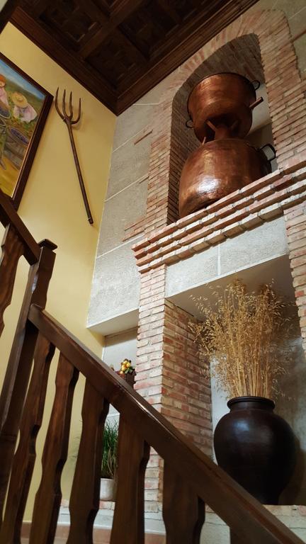 Apartamentos Rurales Tauro Cabezuela Del Valle Buitenkant foto